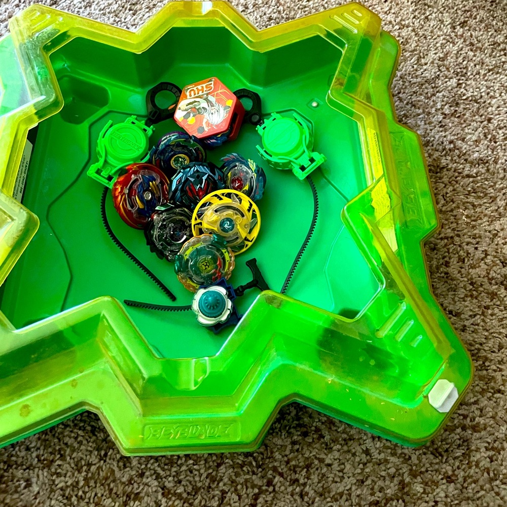 BEYBLADE Battle Lot